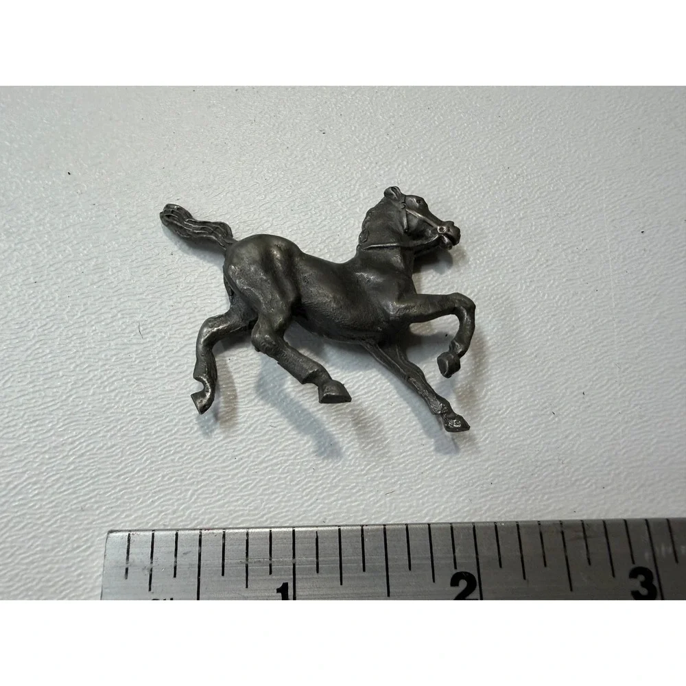 Vintage Cast Metal Horse Wall Plaque Stallion Equestrian Decor Dark Pewter